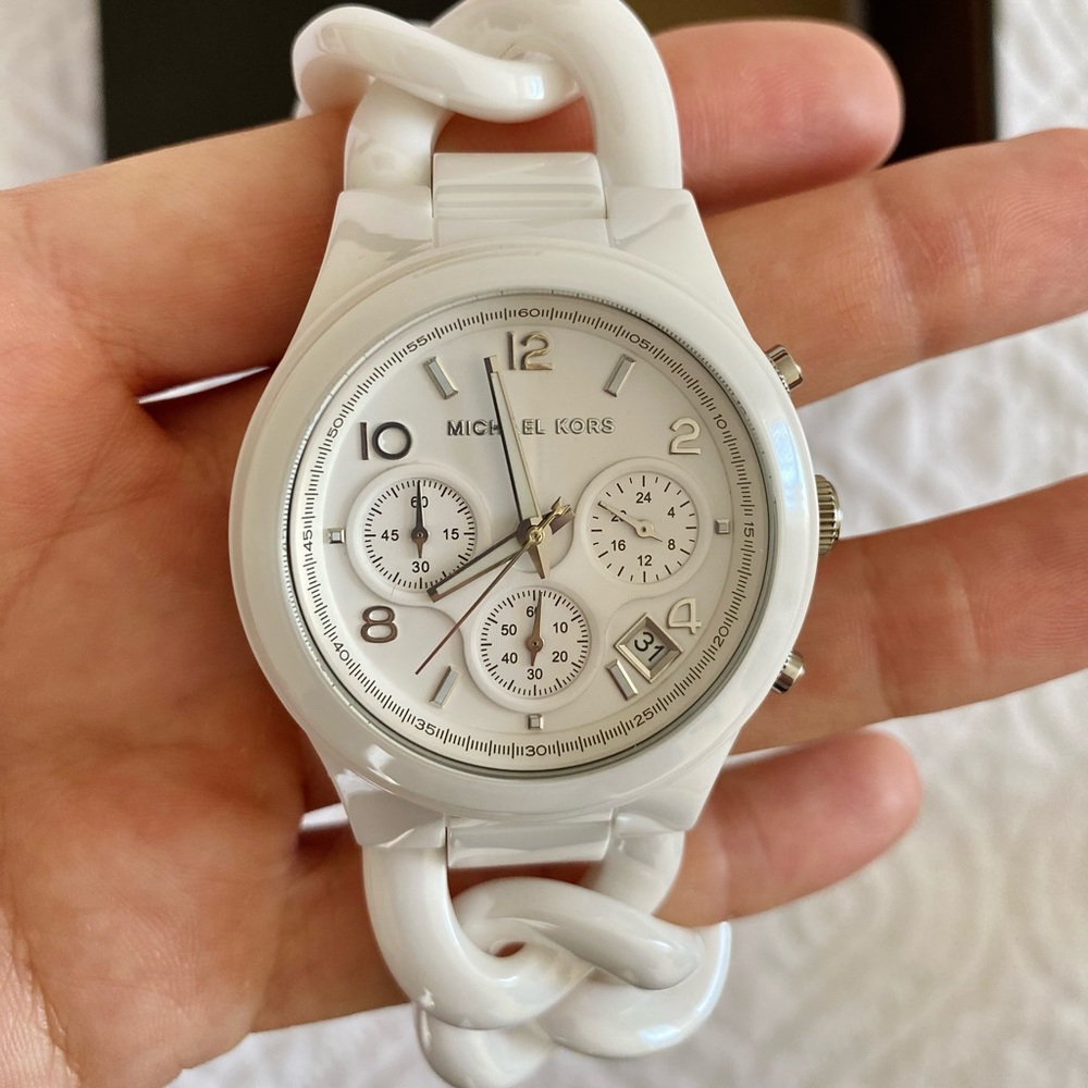 Michael Kors  white ceramic watch new used only once